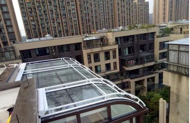 PG电子科技：阳光房变成了大蒸笼遮阳神器来帮忙好看又实用