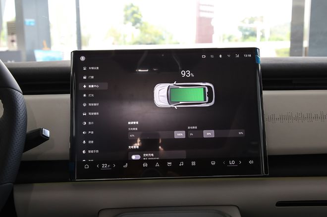PG电子科技：最大续航901km12min充450km座舱也“逍遥”岚图知音值吗？(图7)