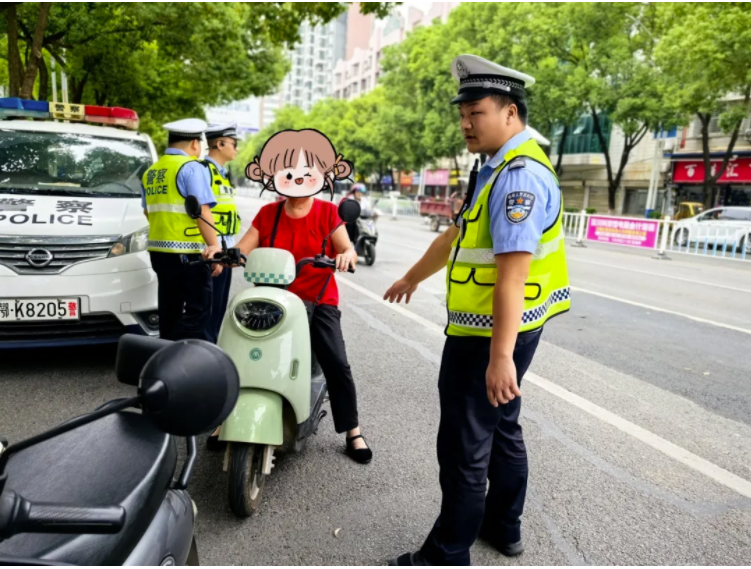 汉川公安交警启动电动自行车“二维码”溯源管理新号牌发放工作(图6)