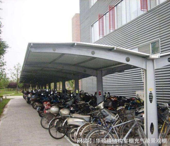 PG电子科技：膜结构停车汽车遮阳棚的特点