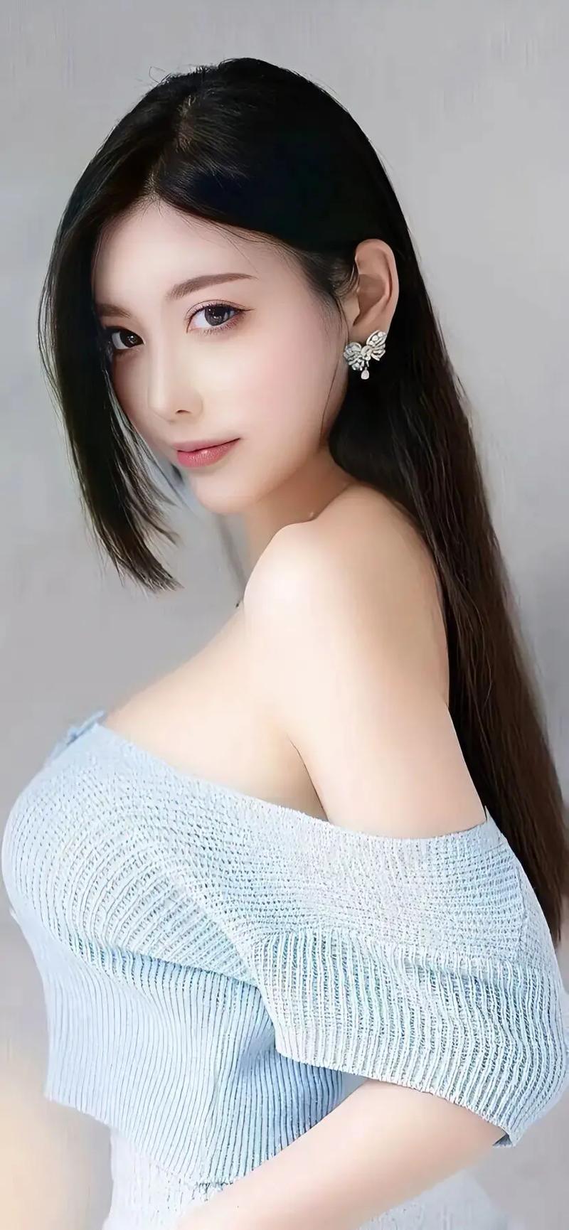 张篵雨水上阁楼图片照-张篵雨水上阁楼图片照手机版V