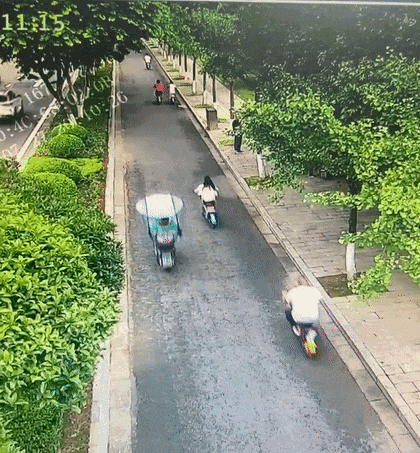 宝兴有电动车的注意了!拆！拆！(图2)