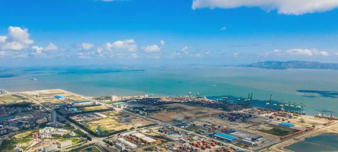 PG电子科技：《福建日报》关注！全球最大落地福清！(图5)