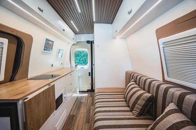 Vanlife风的宿营车也能很“硬核”！实拍中意星河SC5(图12)
