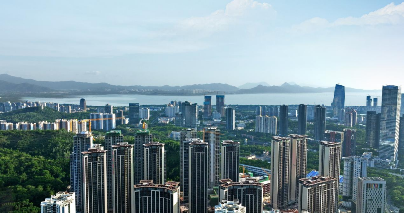 PG电子平台：住进“未来家”深铁携手华为开启智慧生活新图景(图2)