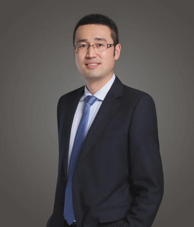 跳出配置竞赛泥潭！从领克900解码高端化战略的“敢”与“不同”(图4)