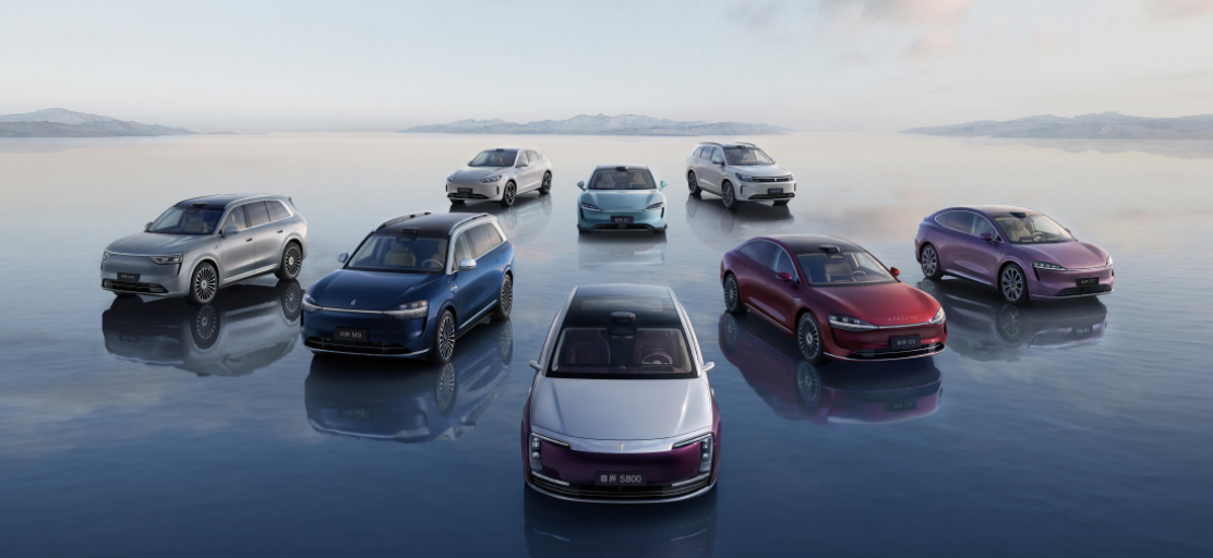 鸿蒙智行“爆更”！2小时连发6款新车从16万到百万全拿捏？(图16)