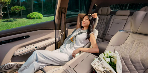 尺寸不输小米YU7新款广汽昊铂HT上市：1899万起(图5)