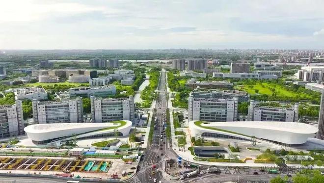 PG电子科技：【最新】兰香湖贰号售楼处发布：臻品豪宅耀世登场！(图4)