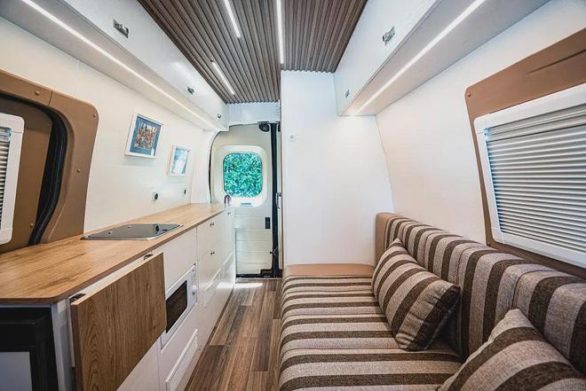 Vanlife风的宿营车也能很“硬核”！实拍中意星河SC5(图12)