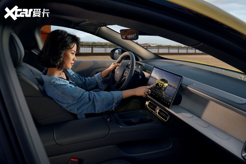 PG电子科技：预售价1058-1318万潮流个性“单品”零跑Lafa5高能上场(图8)