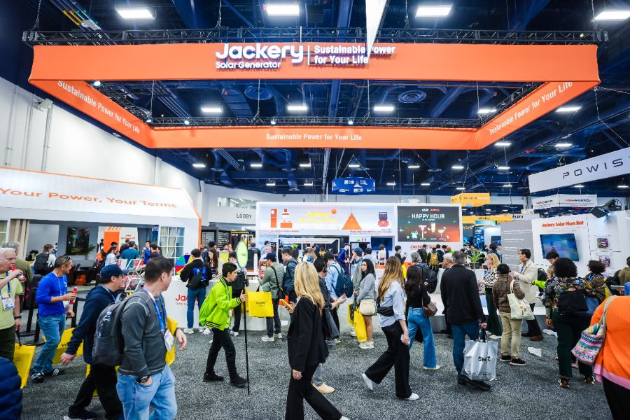 PG电子平台：锚定星链全球布局华宝新能AI光储与火星机器人深耕离网能源