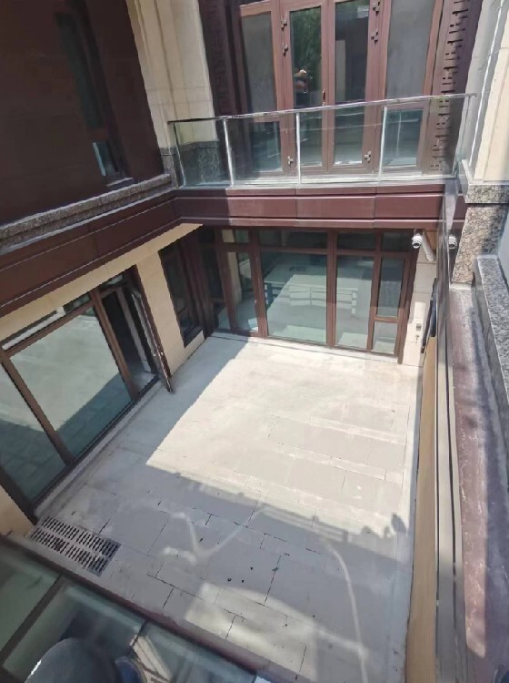 PG电子平台：朝阳别墅下沉花园遮阳篷定制厂家