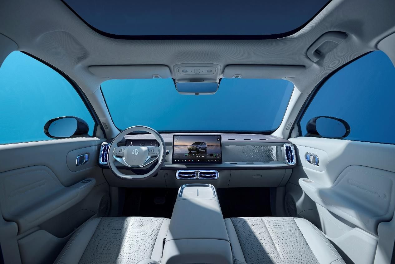 PG电子科技：售价998万起零跑B10正式上市搭载DeepSeek+通义千问双模型(图4)