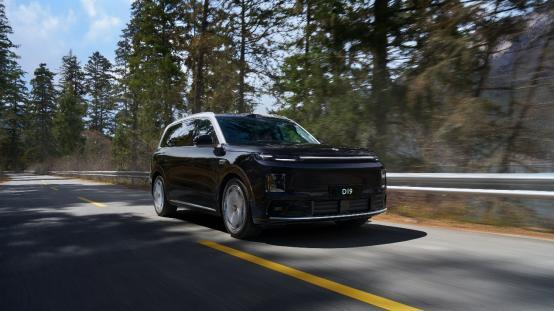 PG电子平台：售2198万起旗舰9系SUV零跑D19正式上市(图2)