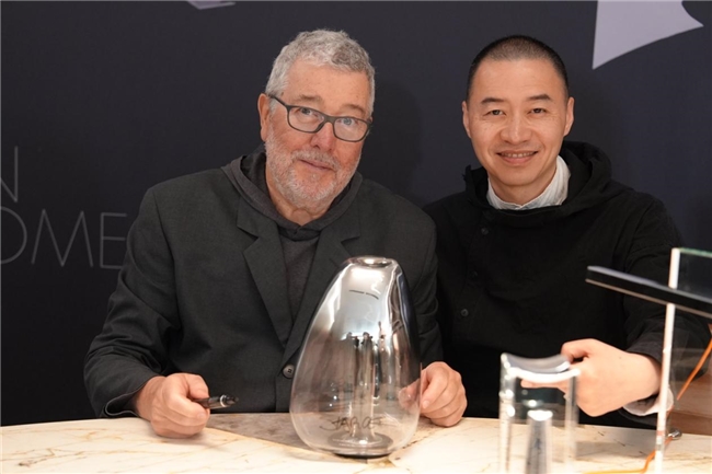 PG电子平台：从智能领先到审美领先摩根moorge亮相米兰彰显中国品牌力量(图3)