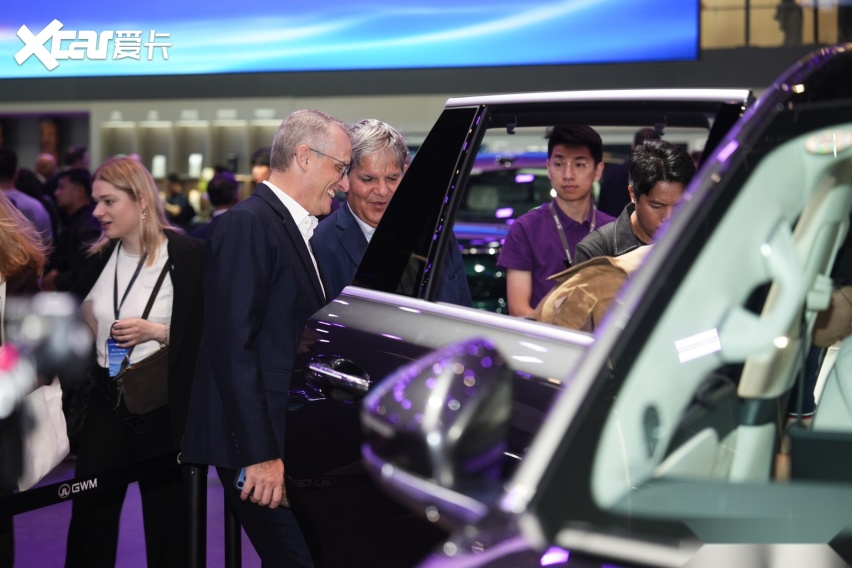 牵引中国汽车“走出去”、“走上去”魏牌V9X即将开启全球新征程(图2)