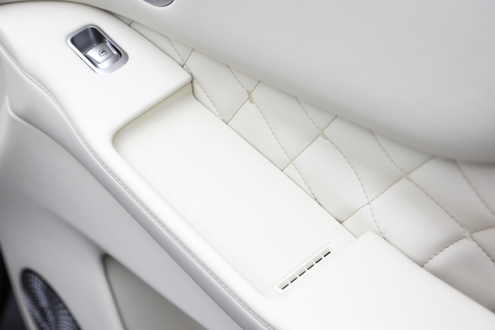 牵引中国汽车“走出去”、“走上去”魏牌V9X即将开启全球新征程(图7)